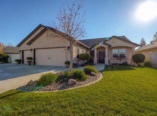 2109 Maudray Way, Redding, CA 96003