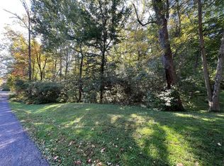 2 N Country Club Rd, Martinsville, IN 46151