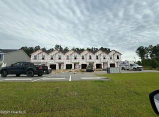 206 Crab Claw Spit Ln, Jacksonville, NC 28546