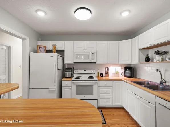 3030 Breckenridge Ln APT 411, Louisville, KY 40220