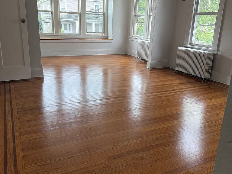 255 W Englewood Ave #2 — Photo 4