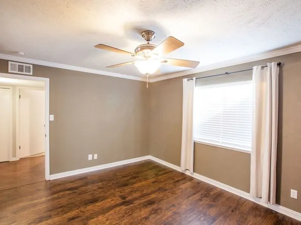 5713 Baker Dr, The Colony, TX 75056