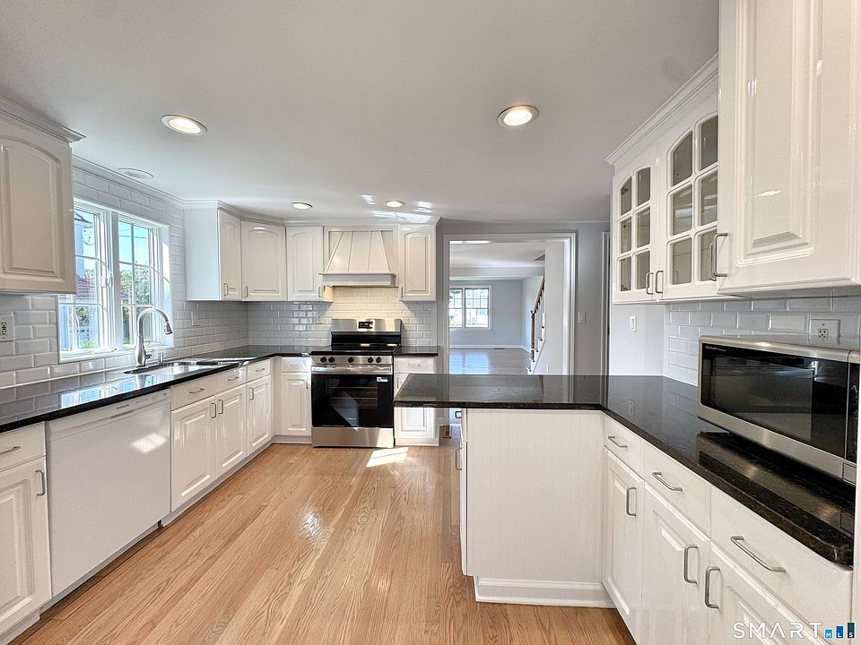 1st image of 8 Muriel Street