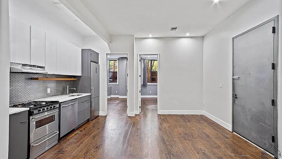 1st image of 60-15 Myrtle Ave #X