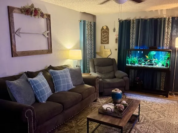 241 Lake Park Rd, Lewisville, TX 75057