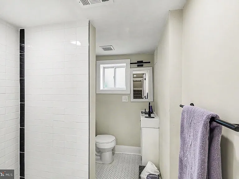 231 Ingraham St NW — Photo 5