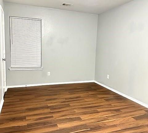5th image of 10531 Ashville Dr #B