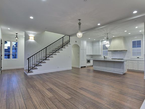 4th image of 111 Laguna St #A