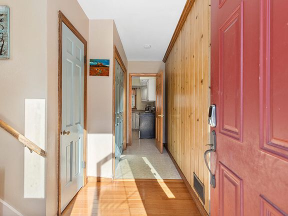 5th image of 106 Jennifer Dr