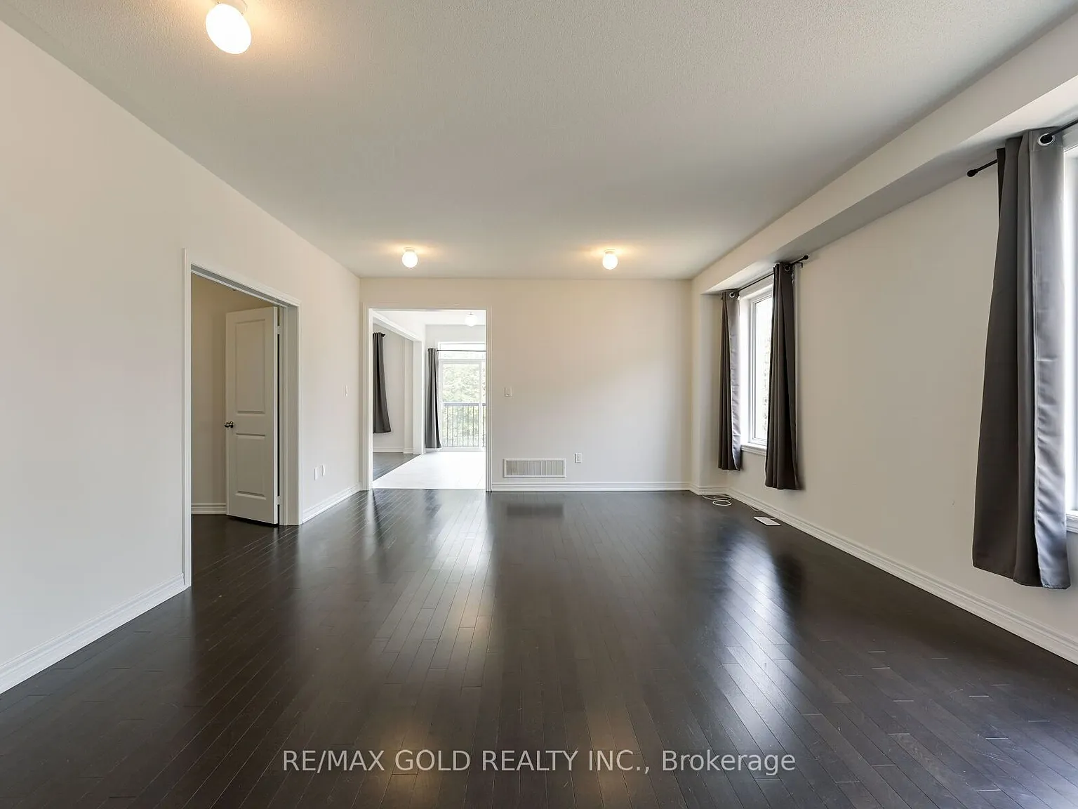4 bed, $3,200 — Photo 4