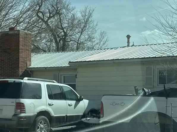 300 3rd Avenue, Edgemont, SD 57735