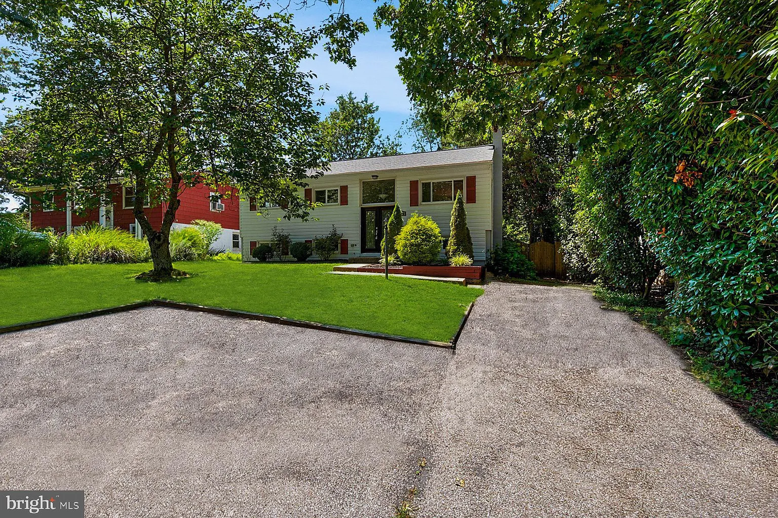 1180 Saint George Dr photo 1