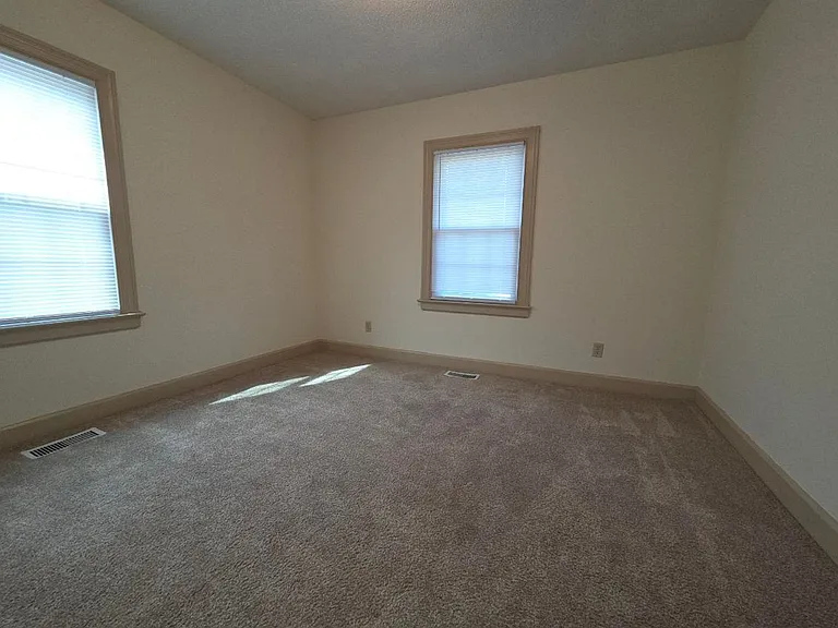 311 Moyton Ave — Photo 18