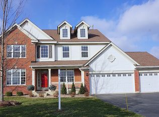 2875 McLellan Blvd, Yorkville, IL 60560
