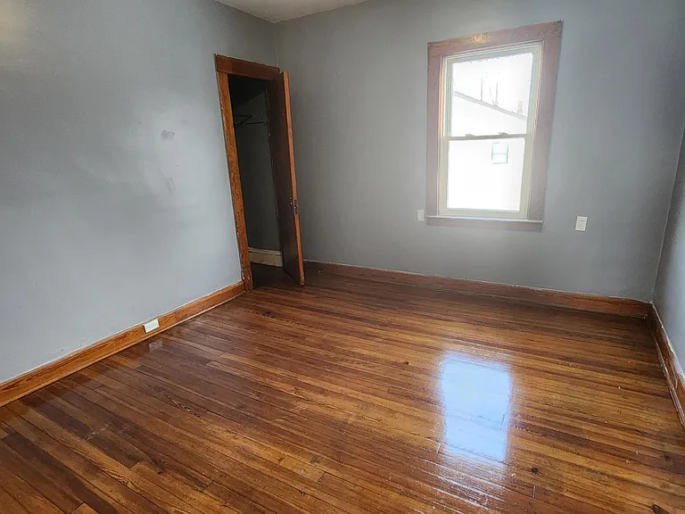 20664 Miller Ave — Photo 10