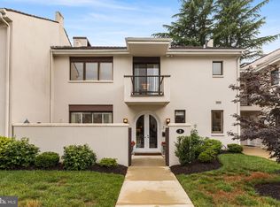 3 Dezac #3, Devon, PA 19333