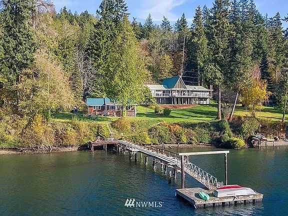 Your reserved 20' + spot on float