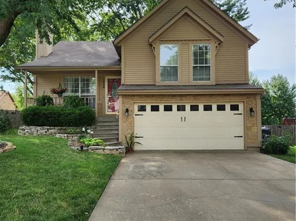1434 N Lucy Montgomery Way, Olathe, KS 66061