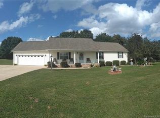 1655 Angela Ct, Lincolnton, NC 28092