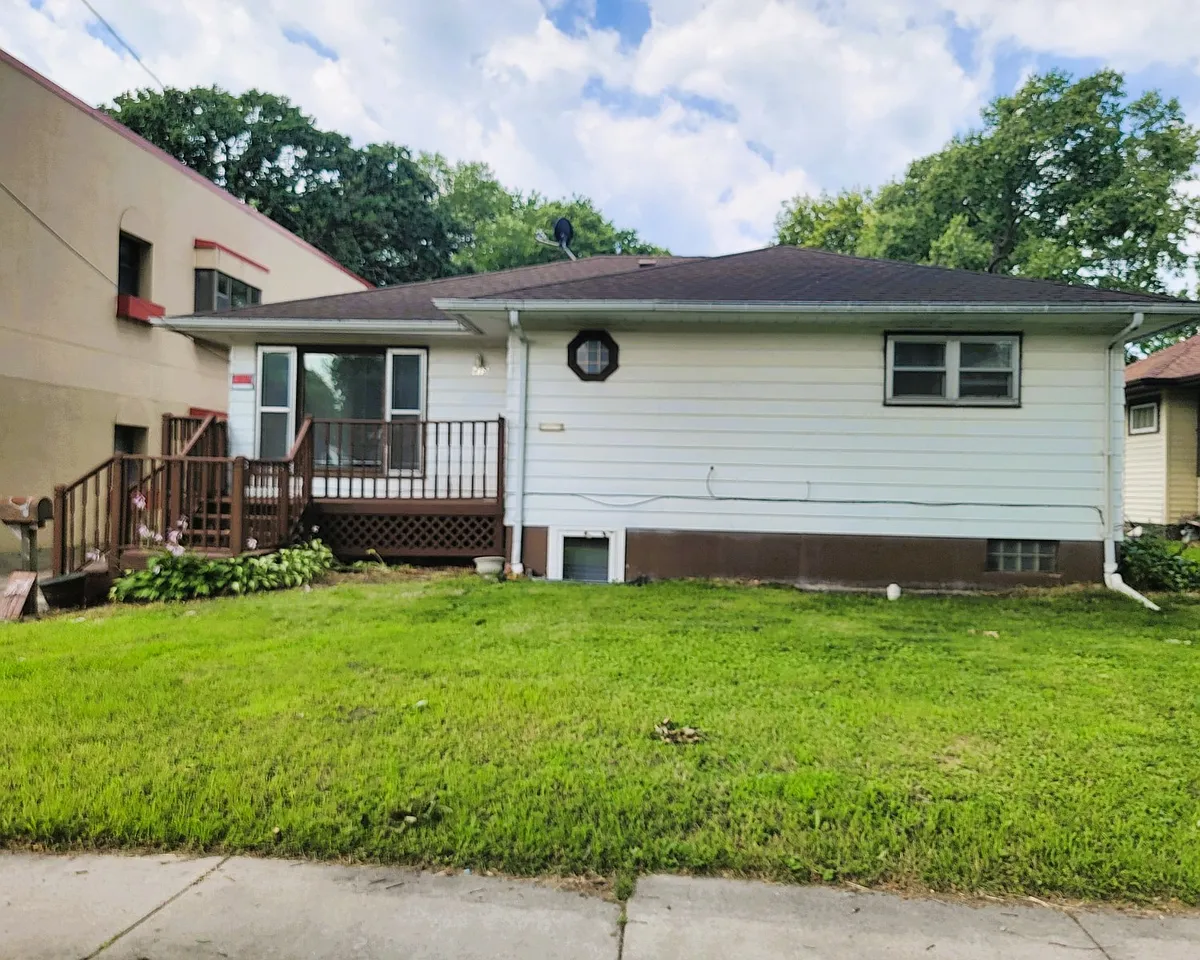 Street View - 4 Bed / 2 Bath House half a block from MSUM!!
