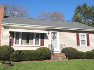 4 Hamlen St, Taunton, MA 02780