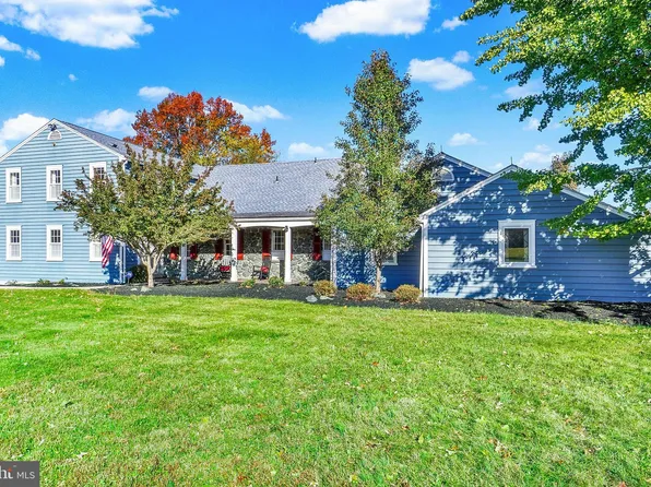 6545 Parkway E, Harrisburg, PA 17112