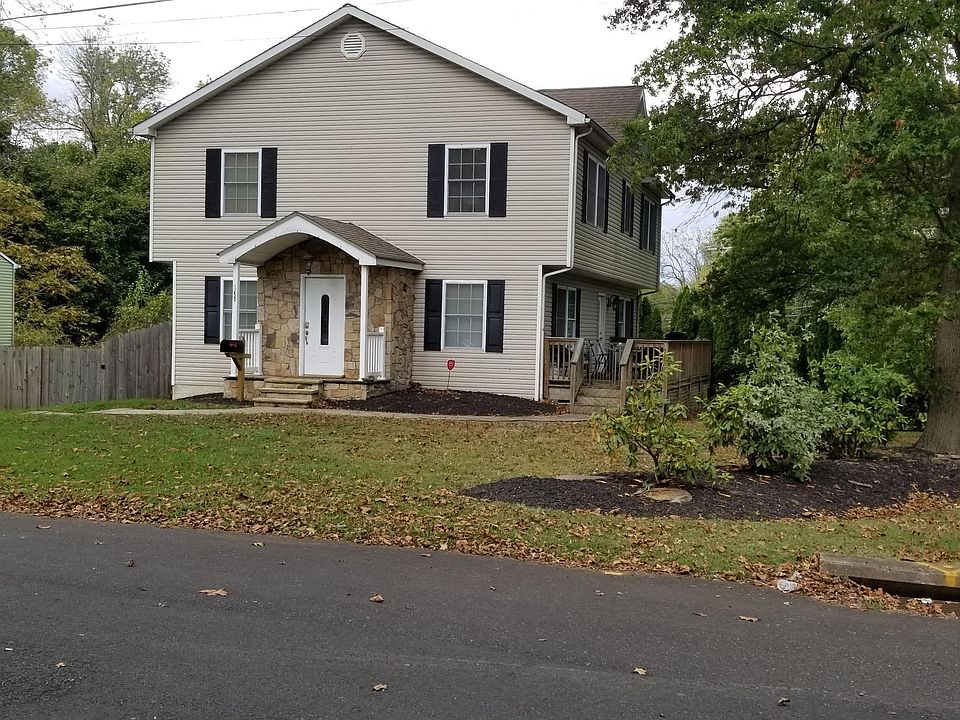 149 N Summit Ave. Formally 500 N. Pine St.