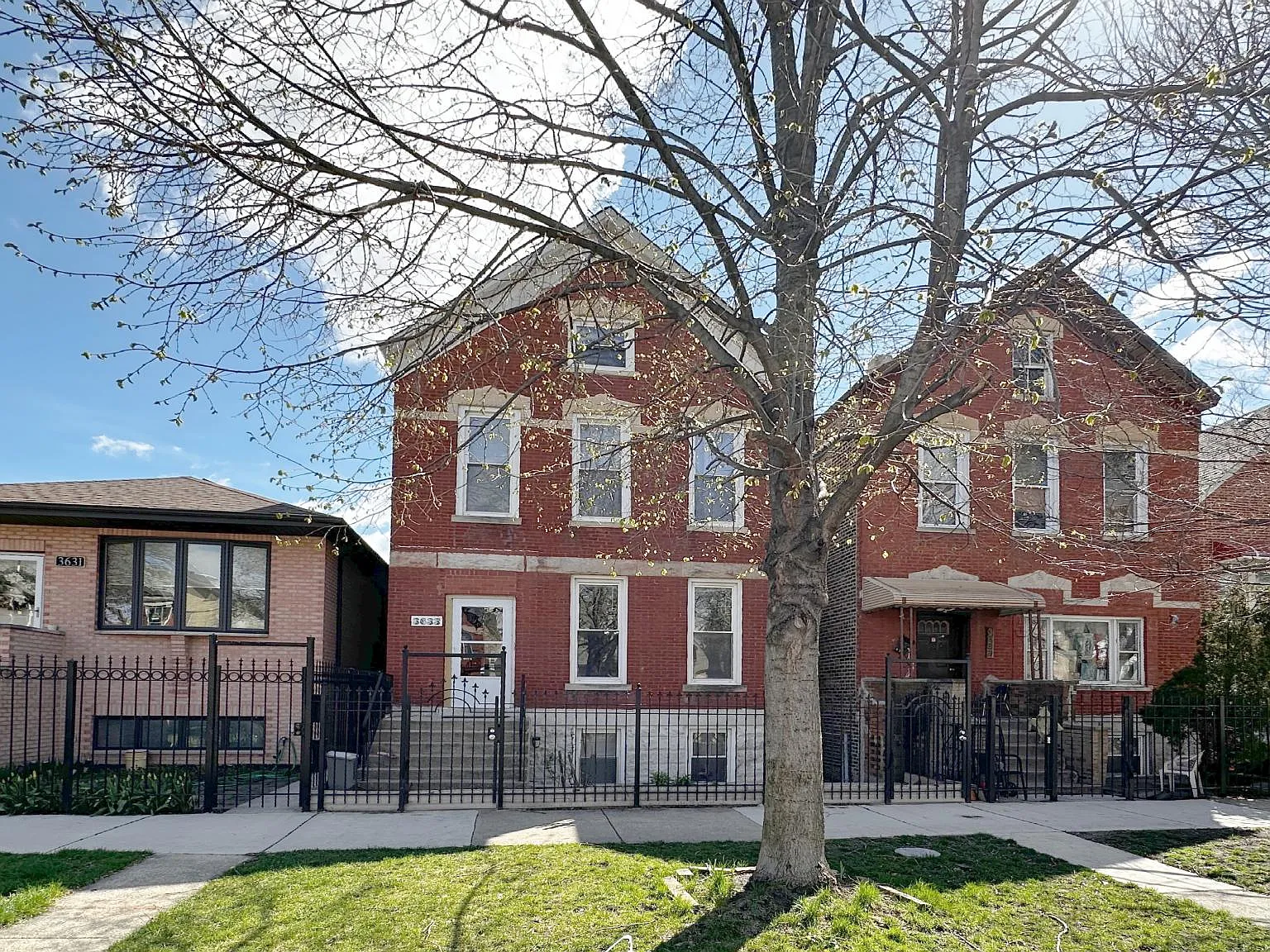 2 bed, $1,100 — Photo 2