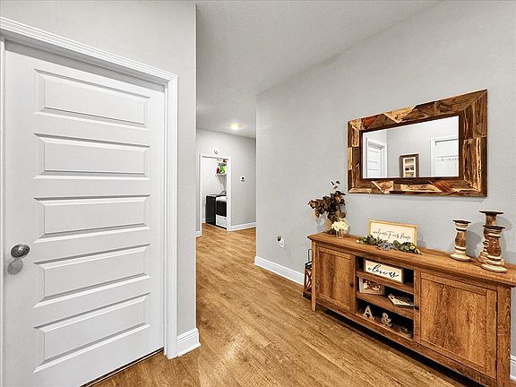 4th image of 3270 Heritage Oaks Cir