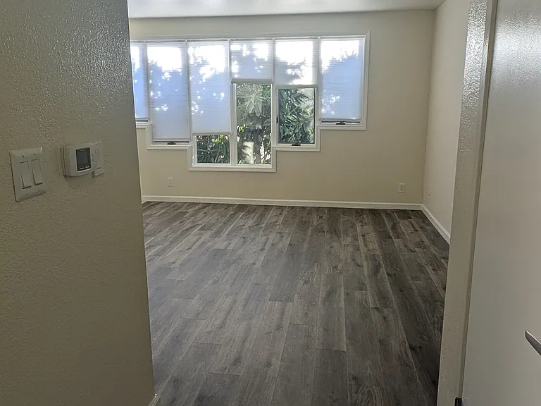 The Mayfield — Photo 20