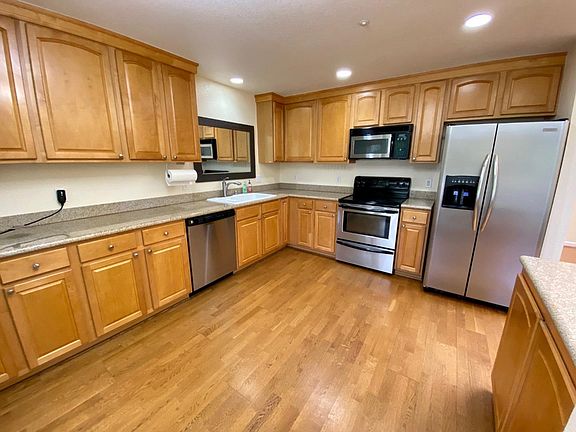3rd image of 268 Blue Bonnet Ln #131