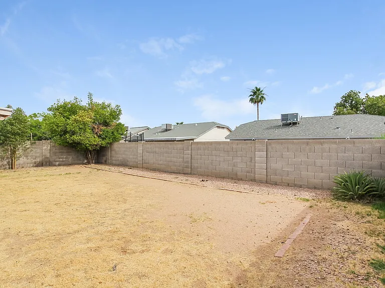 10249 W Orange Dr — Photo 16