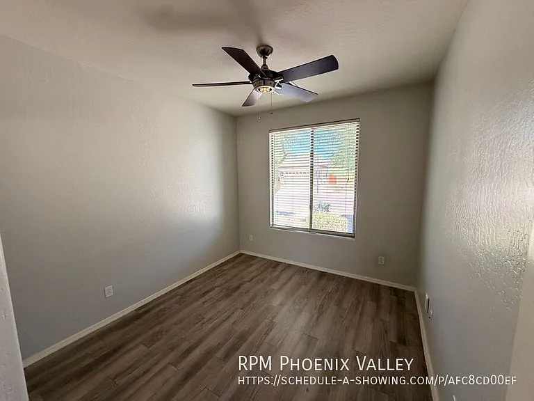17057 W Manchester Dr — Photo 22