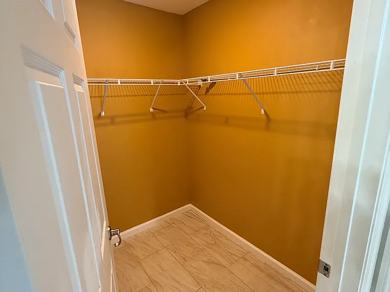 142 NW Dorchester St — Photo 18