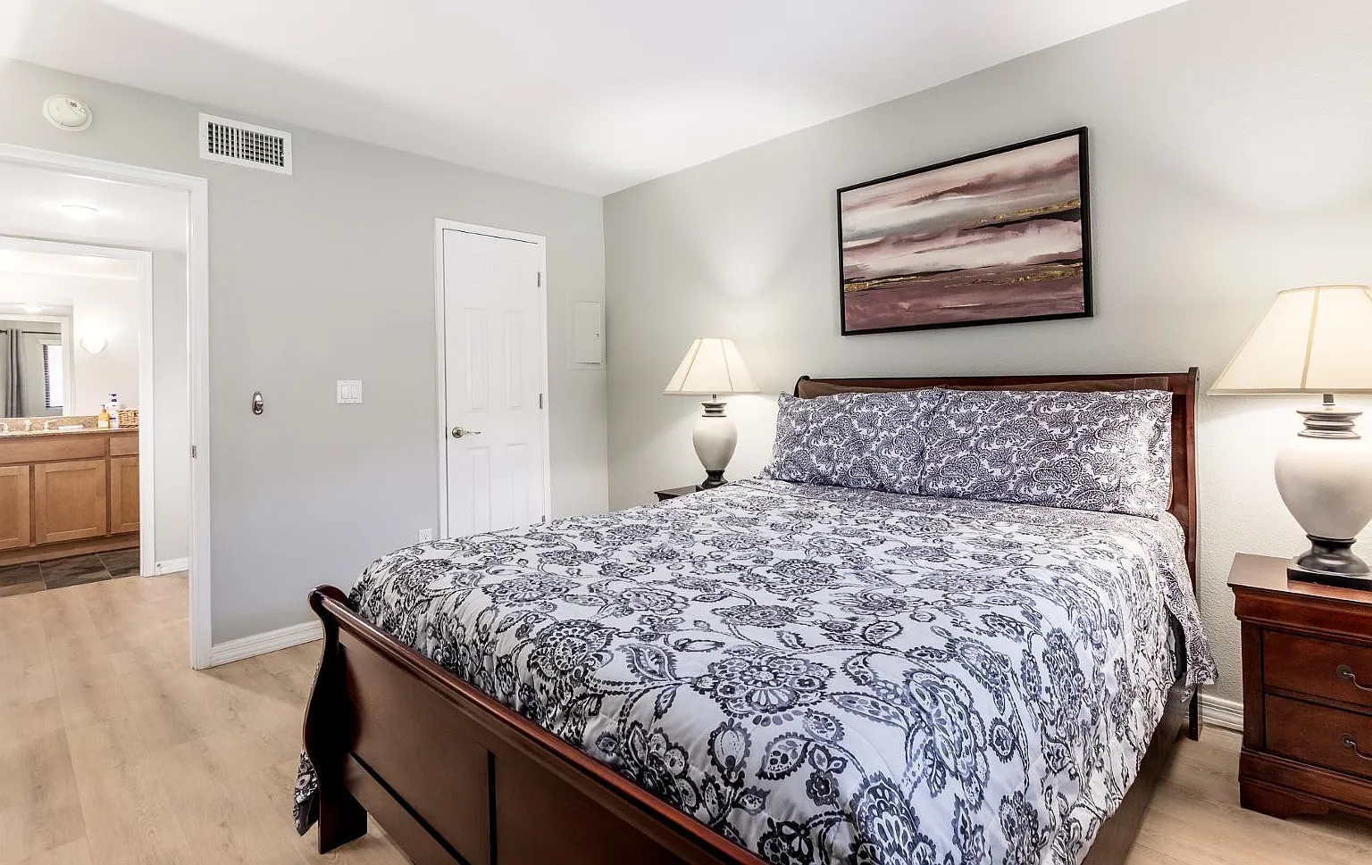 1 bed, 1.0 bath, 780 sqft, $1,995 — Photo 3