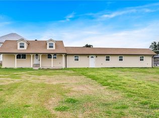 121 Yorke St, Belle Chasse, LA 70037