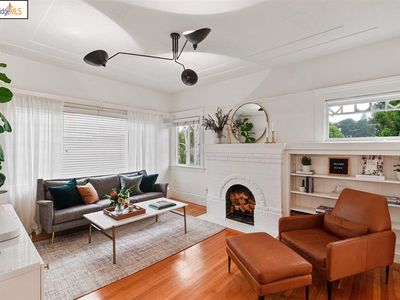 3154 College Ave APT 4, Berkeley, CA, 94705