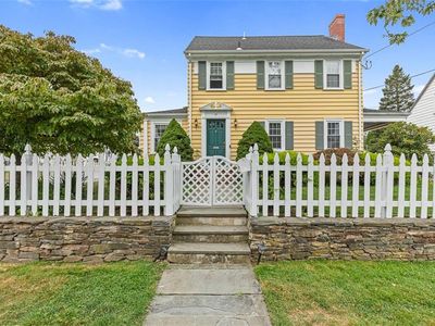 34 Burnett St, Johnston, RI, 02919