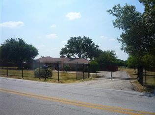 1000 W Parkerville Rd, Desoto, TX 75115