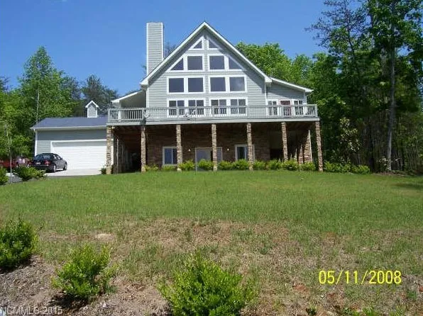 202 Sunset Ln, Lake Lure, NC 28746