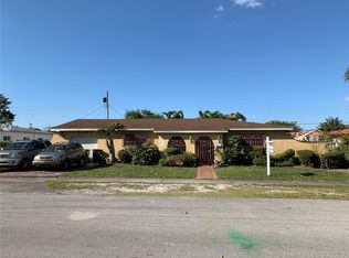 8525 SW 42nd St, Miami, FL 33155