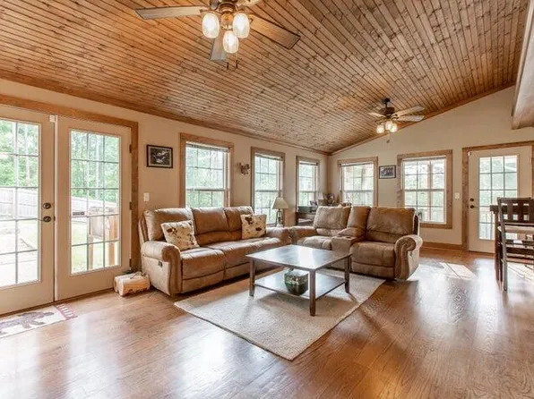 1343 Sequoyah Access Rd, Soddy Daisy, TN 37379