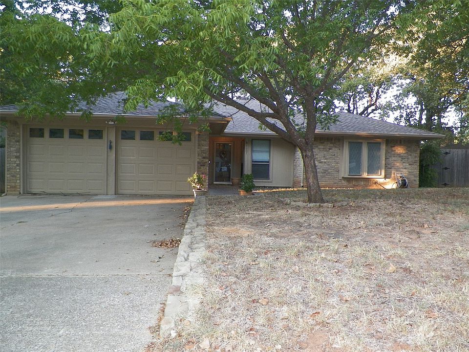 1st image of 4607 Lone Oak Dr