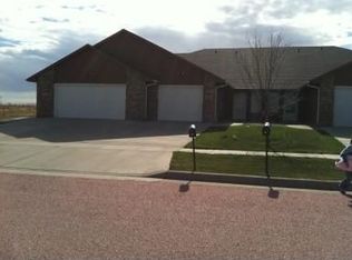 305 W Opal Ln #1D, Hartford, SD 57033