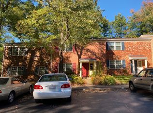 2226 Gunsmith Sq, Reston, VA 20191