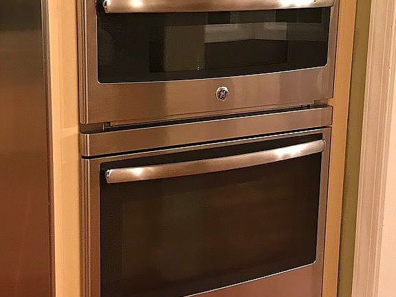3rd image of 110 Burton Air Dr