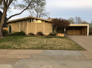 613 Briarcliff Rd, Salina, KS 67401