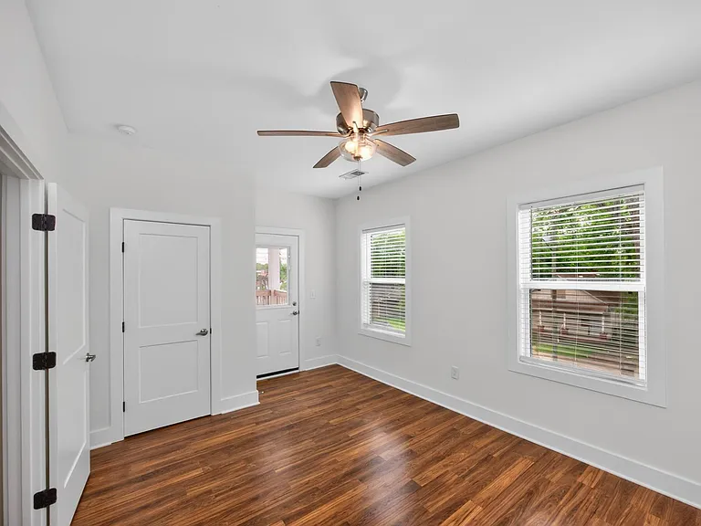 7 Decatur St — Photo 34