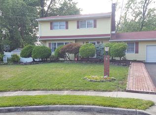 9 Bennett Pl, Middletown, NJ 07748