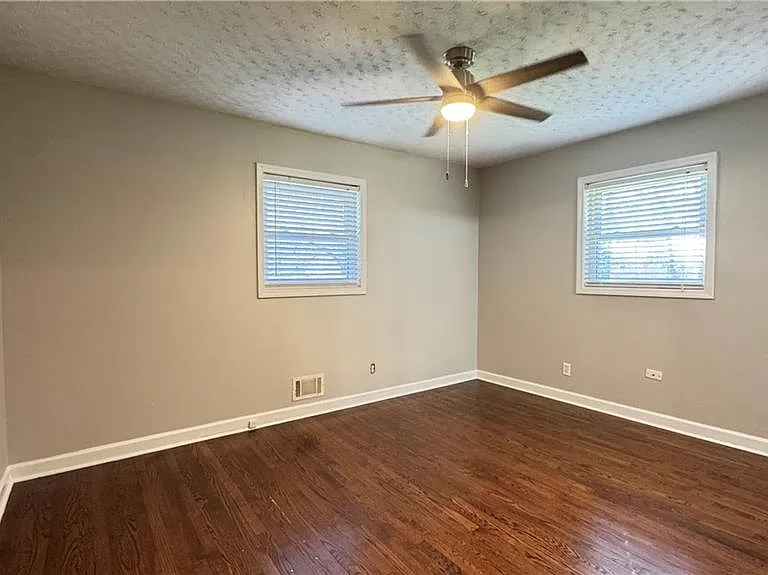 552 Sybil Ln SE #A — Photo 24